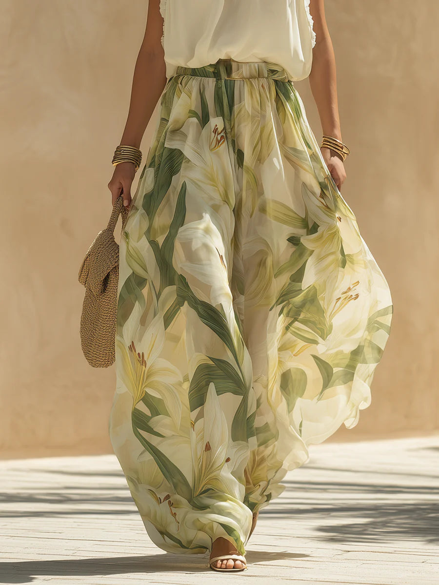 Alessandra - Top de Chiffon Sin Mangas con Volantes y Pantalón con Estampado de Lirios