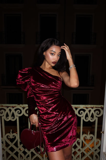 VESTIDO BURDEOS DE TERCIOPELO FANTASÍA