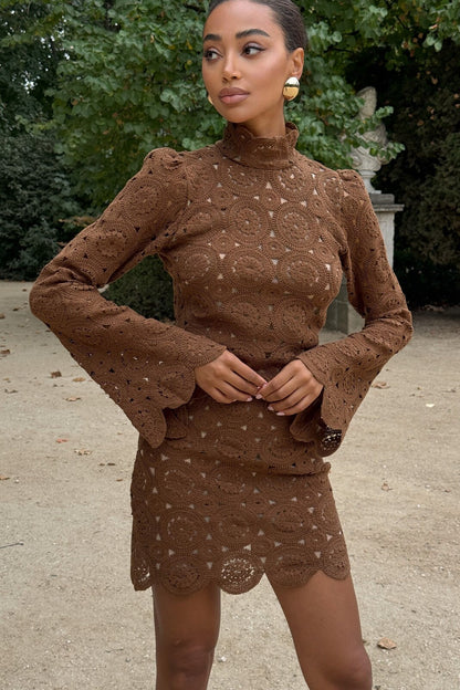 VESTIDO CORTO TRICOT ENCAJE MARRÓN