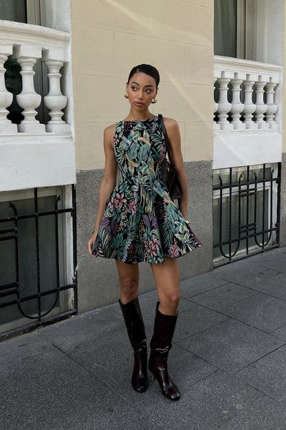 VESTIDO CORTO VERDE CON ESTAMPADO FLORAL