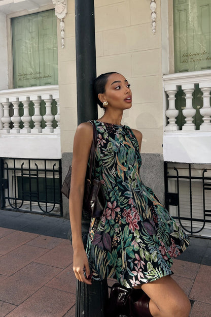 VESTIDO CORTO VERDE CON ESTAMPADO FLORAL