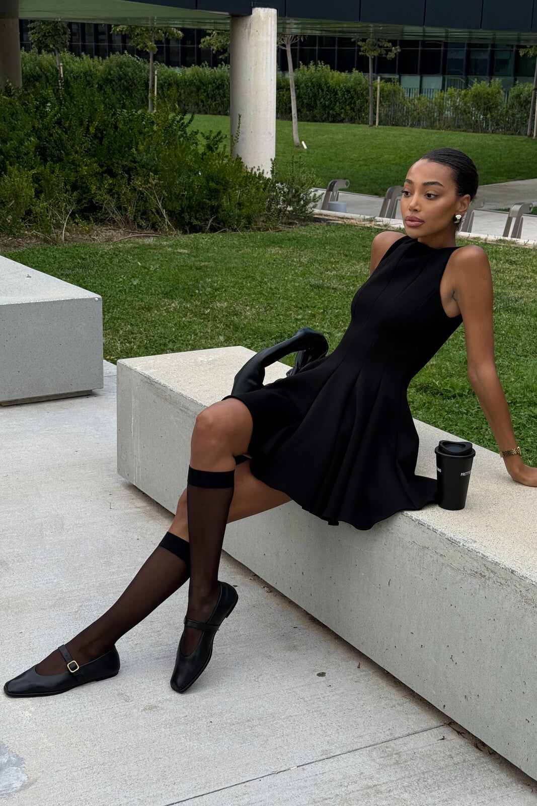 VESTIDO NEGRO CORTO
