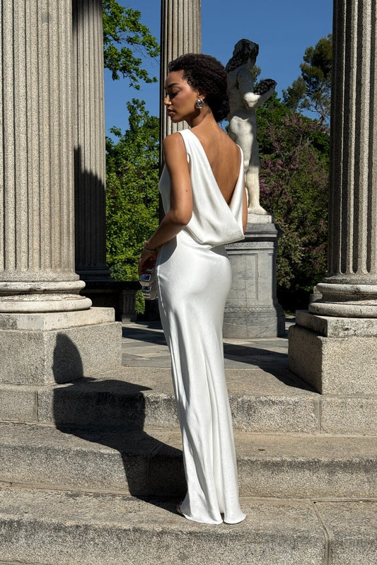 VESTIDO BLANCO FLUIDO LARGO