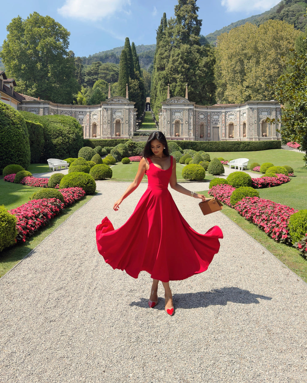El Vestido Midi Scarlett en Rojo Clásico