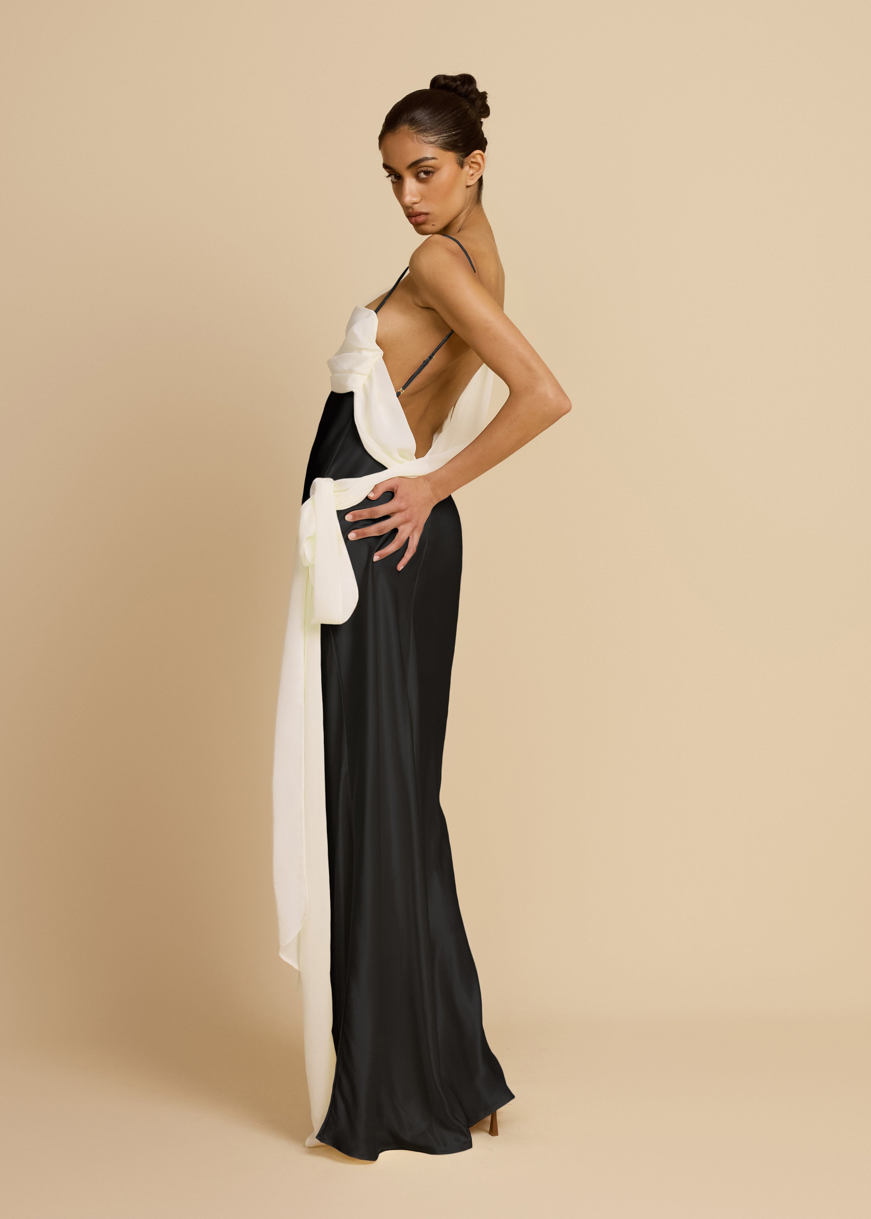 VESTIDO HELENA NEGRO Y MARFIL