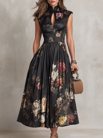 Violetta - Vestido Midi de Satén Plisado Negro con Estampado Floral y Escote de Ojo de Cerradura