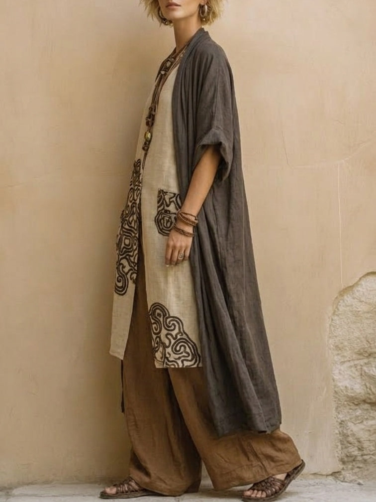Giulia - Conjunto Boho Nómada de Tres Piezas en Gris Oscuro y Café con Estampado Tribal