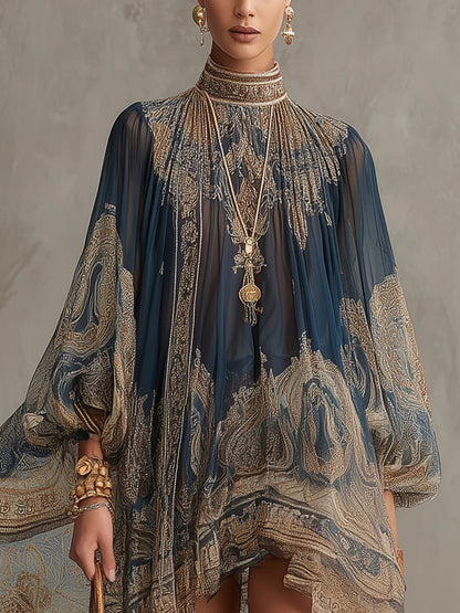 Mini Vestido de Chiffon Azul Marino con Estampado Barroco y Cuello Alto Irregular