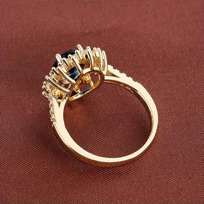 Anillo de Oro con Zafiro