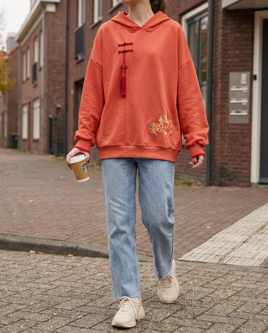 Sudadera con Bordado y Botones Chinos — Elegancia Boho Otoño-Invierno